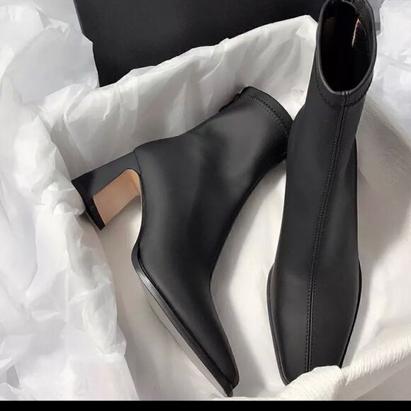 Ankle mid heel Chelsea  square toe Boots with back zipper size 8 - Picture 1 of 6